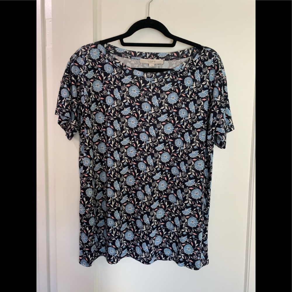 NWOT Loft Daisy Drop Shoulder Tee Size L